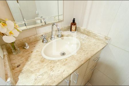 Apartamento à venda com 100m², 3 quartos e 2 vagasBanheiro Social