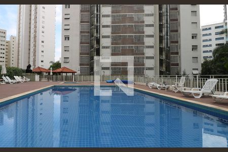 Apartamento para alugar com 124m², 3 quartos e 1 vaga Apartamento para alugar com 124m², 3 quartos e 1 vagaPiscina