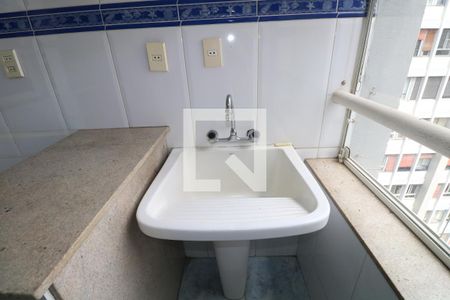 Apartamento para alugar com 124m², 3 quartos e 1 vagaÁrea de Serviço