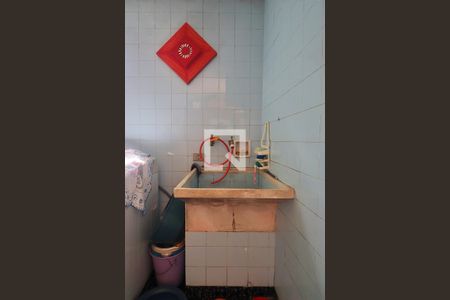 Casa à venda com 250m², 3 quartos e 2 vagasÁrea de Serviço