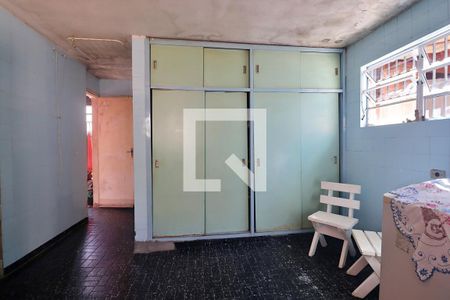 Casa à venda com 250m², 3 quartos e 2 vagasÁrea de Serviço