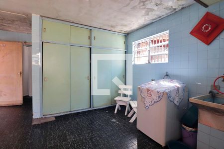 Casa à venda com 250m², 3 quartos e 2 vagasÁrea de Serviço