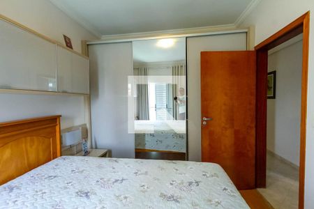 Casa à venda com 272m², 4 quartos e 3 vagas Casa à venda com 272m², 4 quartos e 3 vagasSuíte 2