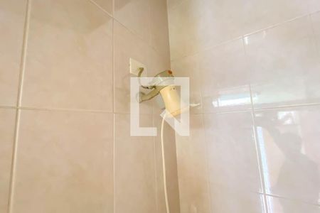 Casa à venda com 272m², 4 quartos e 3 vagas Casa à venda com 272m², 4 quartos e 3 vagasBanheiro de Serviço