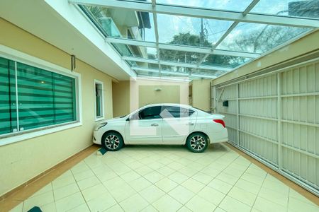 Casa à venda com 272m², 4 quartos e 3 vagas Casa à venda com 272m², 4 quartos e 3 vagasGaragem