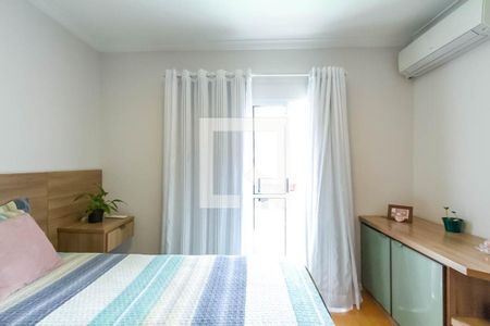 Casa à venda com 272m², 4 quartos e 3 vagas Casa à venda com 272m², 4 quartos e 3 vagasSuíte 1