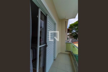 Casa à venda com 272m², 4 quartos e 3 vagas Casa à venda com 272m², 4 quartos e 3 vagasVaranda da Suíte 1