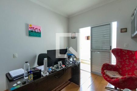 Casa à venda com 272m², 4 quartos e 3 vagas Casa à venda com 272m², 4 quartos e 3 vagasQuarto 2