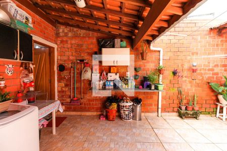 Casa à venda com 300m², 3 quartos e 2 vagasÁrea de Serviço