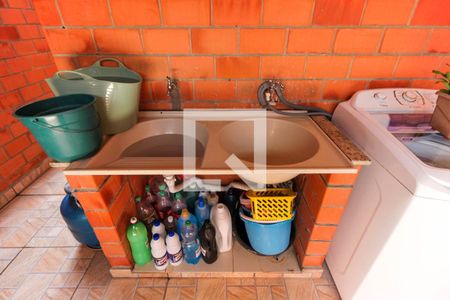 Casa à venda com 300m², 3 quartos e 2 vagasÁrea de Serviço