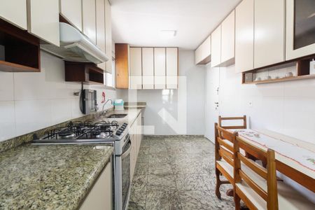 Apartamento à venda com 105m², 3 quartos e 1 vagaCozinha 