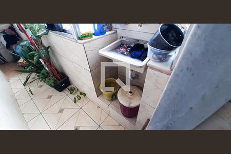 Apartamento à venda com 76m², 3 quartos e 1 vagaÁrea de Serviço