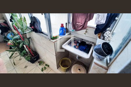 Apartamento à venda com 76m², 3 quartos e 1 vagaÁrea de Serviço