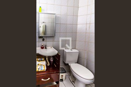 Casa à venda com 150m², 2 quartos e 1 vaga Casa à venda com 150m², 2 quartos e 1 vagaBanheiro