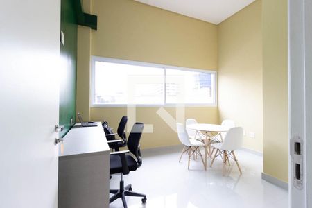 Apartamento para alugar com 41m², 2 quartos e 1 vagaÁrea comum - Escritório