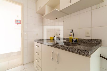 Apartamento à venda com 75m², 3 quartos e 2 vagasCozinha