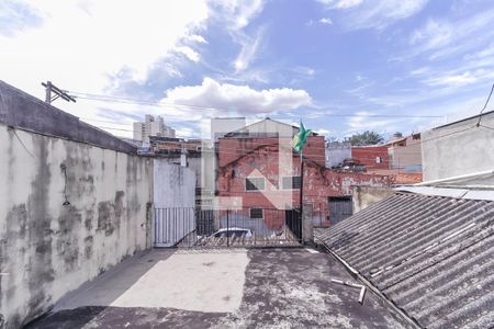 Vista de casa à venda com 2 quartos, 140m² em Vila Ema, São Paulo
