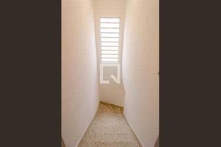 Escadas de casa à venda com 3 quartos, 200m² em Parque Jabaquara, São Paulo