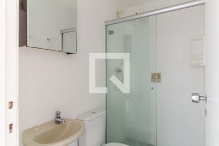 Banheiro de kitnet/studio para alugar com 1 quarto, 33m² em Santa Cecilia, São Paulo