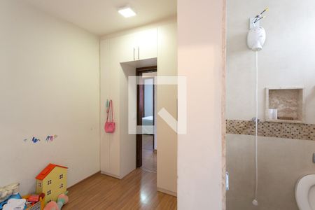Apartamento à venda com 167m², 3 quartos e 2 vagas Apartamento à venda com 167m², 3 quartos e 2 vagasQuarto 3 - Suíte