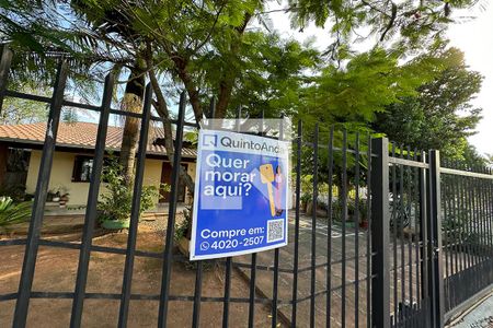 Casa à venda com 160m², 3 quartos e 2 vagasFachada