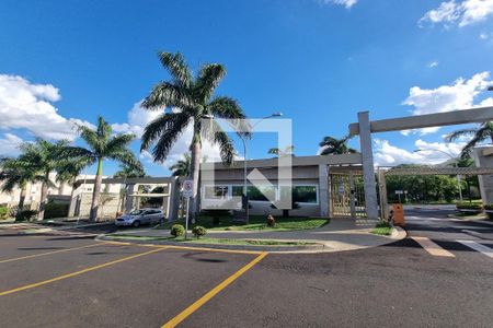 Apartamento para alugar com 47m², 2 quartos e 1 vaga Apartamento para alugar com 47m², 2 quartos e 1 vagaFachada do Condomínio