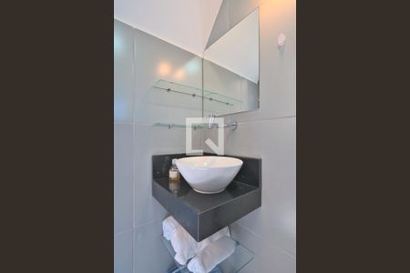 Studio para alugar com 30m², 1 quarto e 1 vaga Studio para alugar com 30m², 1 quarto e 1 vagaBanheiro