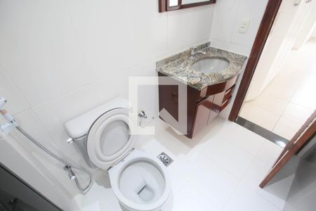 Apartamento à venda com 90m², 3 quartos e 1 vaga Apartamento à venda com 90m², 3 quartos e 1 vagaBanheiro da Suíte