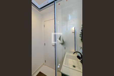 Banheiro de kitnet/studio à venda com 1 quarto, 21m² em Brás, São Paulo