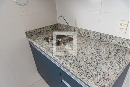 Cozinha de apartamento para alugar com 1 quarto, 33m² em Liberdade, São Paulo