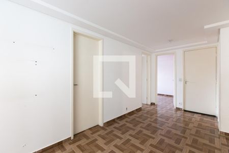 Sala de apartamento para alugar com 3 quartos, 57m² em Vila Carmosina, São Paulo