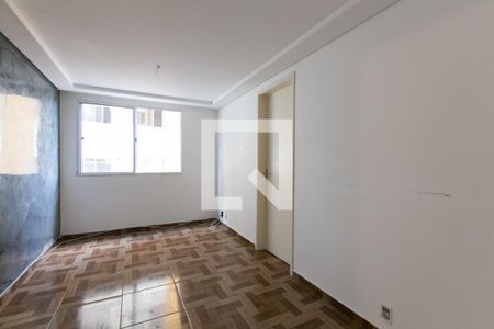 Sala de apartamento para alugar com 3 quartos, 57m² em Vila Carmosina, São Paulo
