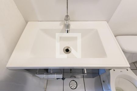 Apartamento à venda com 57m², 3 quartos e sem vagaDetalhe banheiro