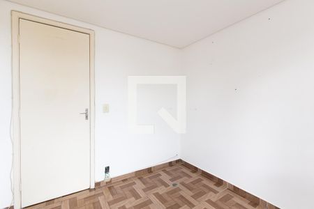 Quarto 1 de apartamento para alugar com 3 quartos, 57m² em Vila Carmosina, São Paulo
