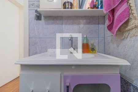 Casa à venda com 256m², 4 quartos e 4 vagas Casa à venda com 256m², 4 quartos e 4 vagasBanheiro 1