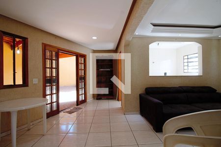 Apartamento para alugar com 82m², 3 quartos e 1 vaga Apartamento para alugar com 82m², 3 quartos e 1 vagaÁrea comum - Salão de festas