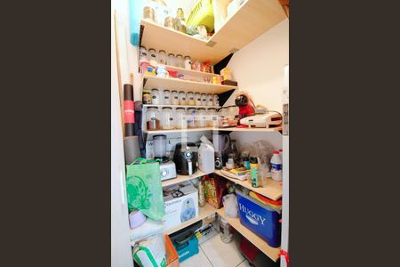Apartamento para alugar com 82m², 3 quartos e 1 vaga Apartamento para alugar com 82m², 3 quartos e 1 vagaDispensa