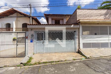 Casa à venda com 128m², 3 quartos e 1 vagaFachada