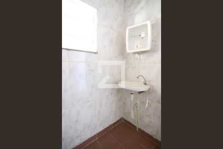 Casa para alugar com 60m², 1 quarto e sem vagaBanheiro