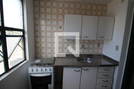 Cozinha e Área de Serviço de apartamento à venda com 1 quarto, 42m² em Floresta, Porto Alegre