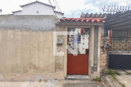 Casa para alugar com 70m², 1 quarto e sem vagaFachada + Placa