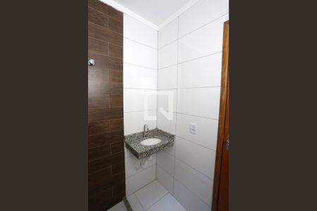 Casa de condomínio à venda com 64m², 2 quartos e 1 vagaBanheiro da Suíte 2