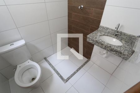 Casa de condomínio à venda com 64m², 2 quartos e 1 vagaBanheiro da Suíte 2