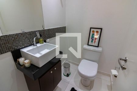 Banheiro Social de apartamento à venda com 3 quartos, 127m² em Jardim das Acácias, São Paulo