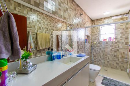 Casa à venda com 274m², 2 quartos e 2 vagasBanheiro 1