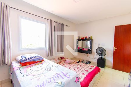 Casa à venda com 274m², 2 quartos e 2 vagasQuarto 2