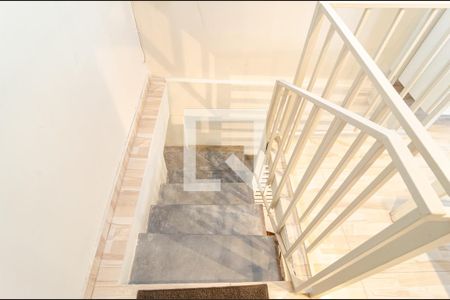 Casa para alugar com 70m², 1 quarto e 1 vagaEscadas