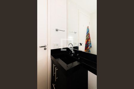 Apartamento para alugar com 89m², 2 quartos e 1 vaga Apartamento para alugar com 89m², 2 quartos e 1 vagaBanheiro da Suíte