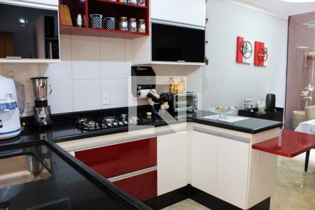 Casa à venda com 240m², 3 quartos e 4 vagasCozinha