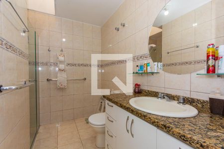 Casa para alugar com 312m², 3 quartos e 4 vagas Casa para alugar com 312m², 3 quartos e 4 vagasBanheiro Social